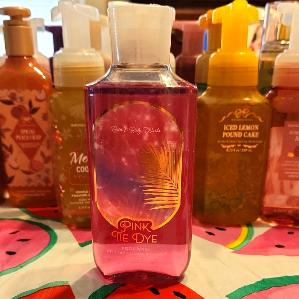 Bath & Body Works Pink Tie Dye
